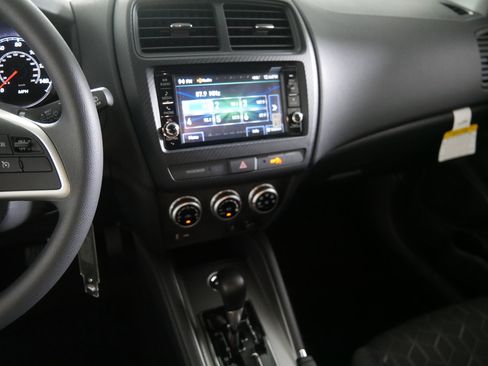 New 2025 Mitsubishi Outlander Sport ES image 5