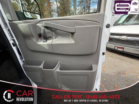 Used 2017 Chevrolet Express 3500 LT w/ LT Preferred Equipment Group RWD image 35