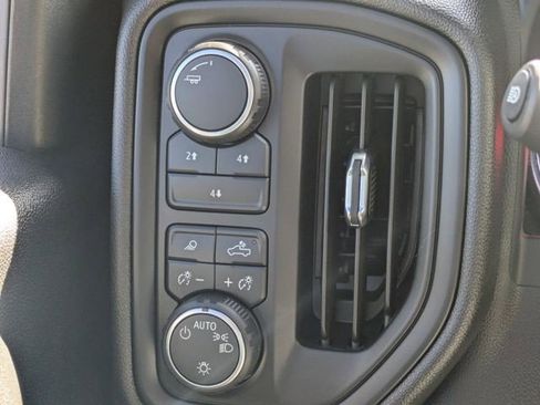 Certified 2025 Chevrolet Silverado 2500 Custom w/ Custom Value Package image 27