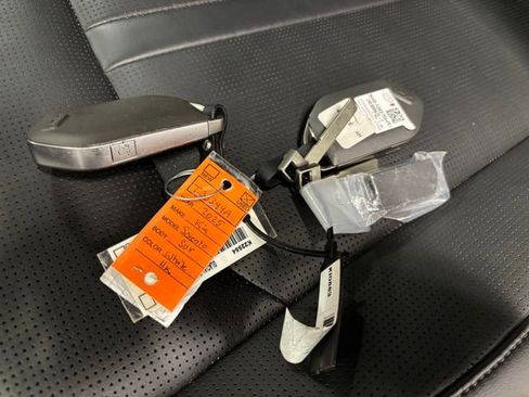 Used 2025 Kia Sorento S w/ Panoramic Sunroof Package FWD image 26