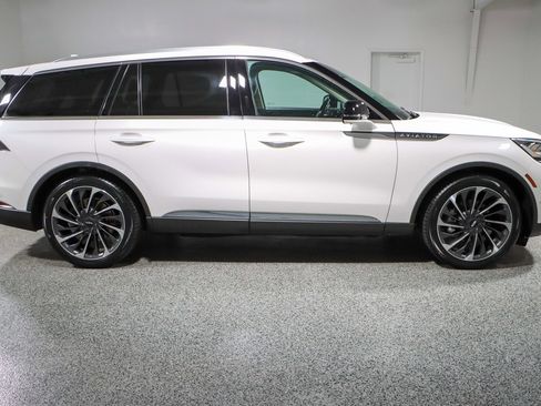 Used 2021 Lincoln Aviator Reserve w/ Equipment Group 201A image 6