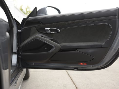 Certified 2025 Porsche 718 Boxster GTS RWD image 28