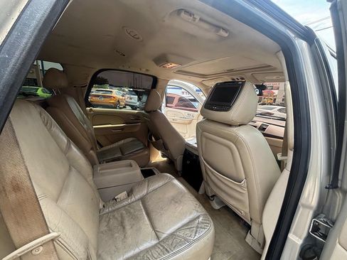 Used 2008 Cadillac Escalade AWD image 11