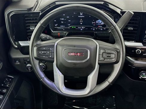 Used 2024 GMC Sierra 1500 SLT AWD/4WD image 30