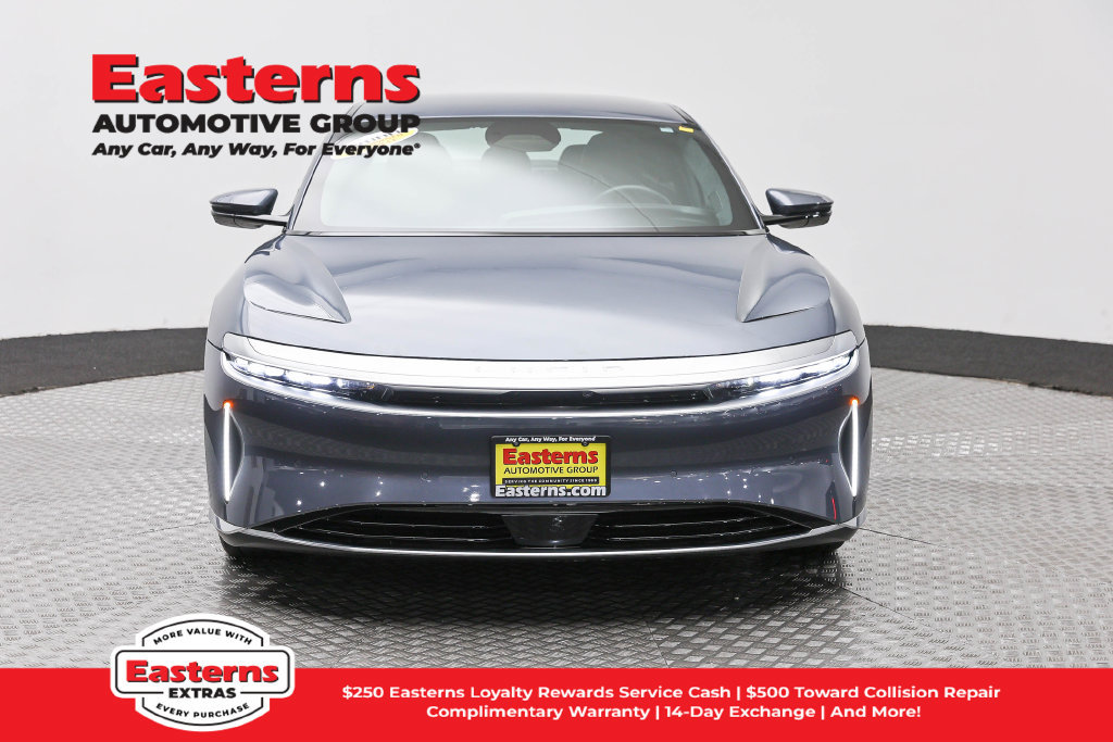 Used 2024 Lucid Air Pure RWD image 3