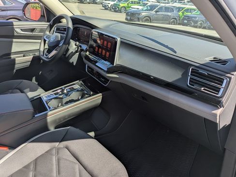 New 2026 Volkswagen Atlas Peak Edition AWD/4WD image 41