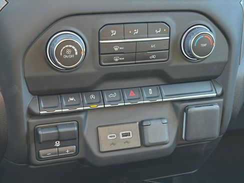 Used 2025 Chevrolet Silverado 1500 Custom w/ LPO, Dark Essentials Package image 15