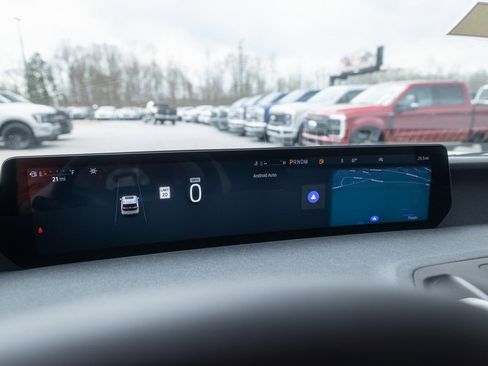 New 2026 Ford Expedition Active image 29