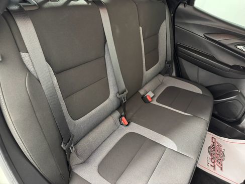 Used 2025 Chevrolet TrailBlazer LS w/ LS Convenience Package image 35