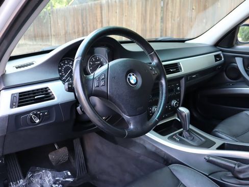 Used 2011 BMW 328i xDrive Sedan AWD/4WD image 15