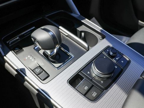 Used 2025 MAZDA CX-70 Plug-In Hybrid w/ Premium Pkg image 42