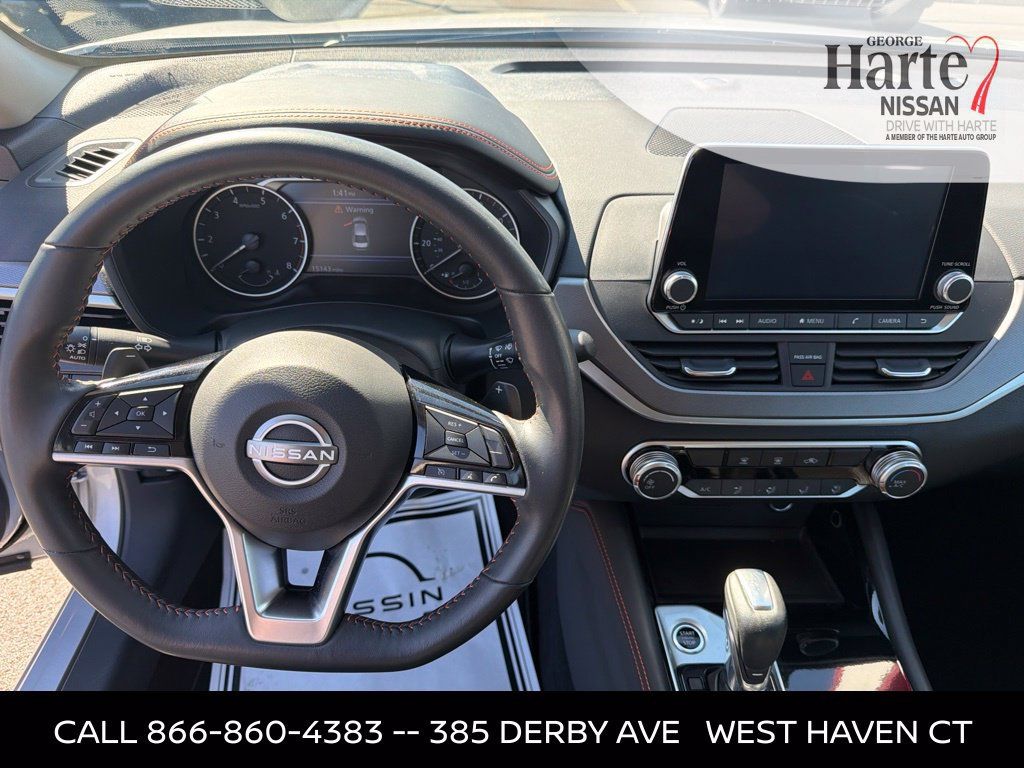 Certified 2024 Nissan Altima 2.5 SR w/ SR Premium Package AWD/4WD image 13