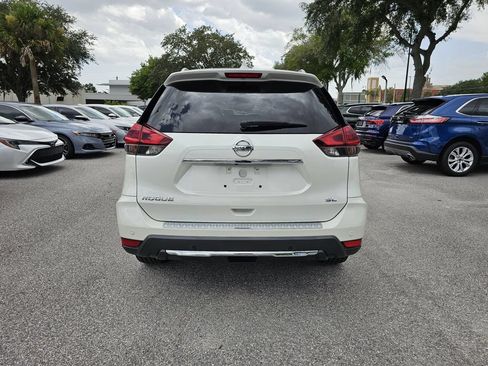 Used 2020 Nissan Rogue SL w/ Premium Package FWD image 4