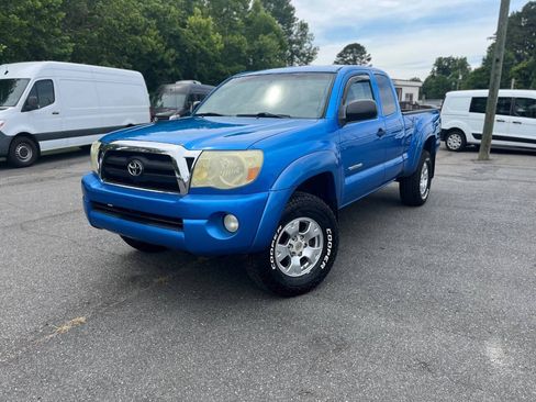 Used 2006 Toyota Tacoma PreRunner RWD image 2