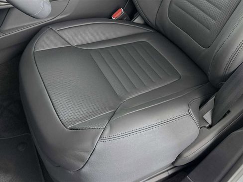 New 2025 Land Rover Range Rover Sport SV Edition Two image 18