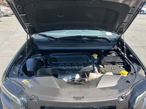 Used 2023 Jeep Cherokee Altitude Lux AWD/4WD image 15