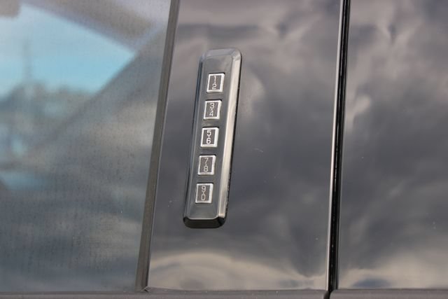 Used 2017 Ford F150 XLT RWD image 18
