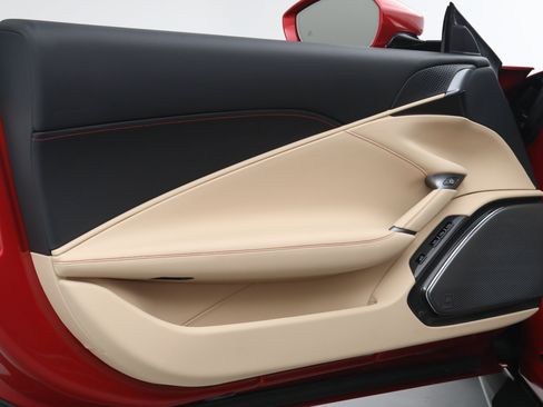 Certified 2025 Ferrari Roma Spider RWD image 29