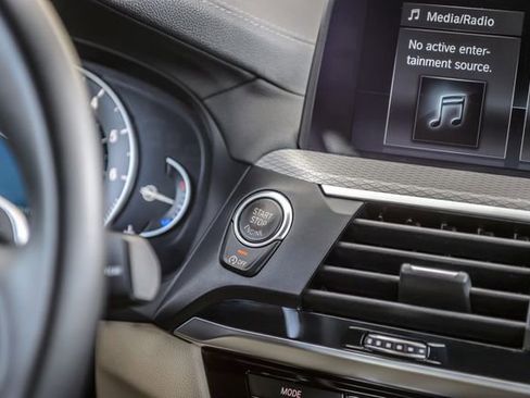 Used 2018 BMW X3 M40i w/ Parking Assistance Package image 28