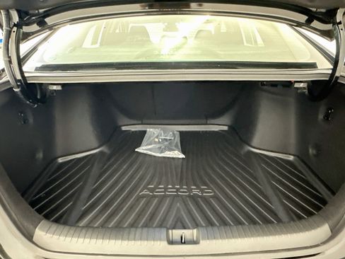 Used 2025 Honda Accord SE image 29