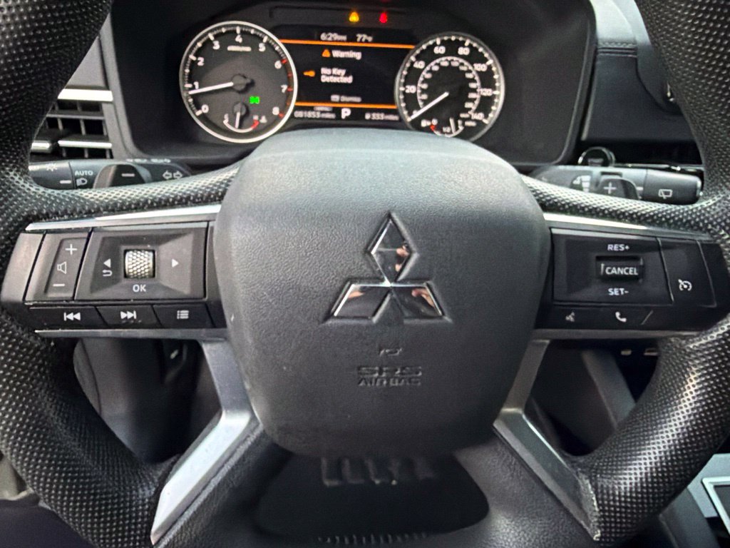 Used 2022 Mitsubishi Outlander ES FWD image 17