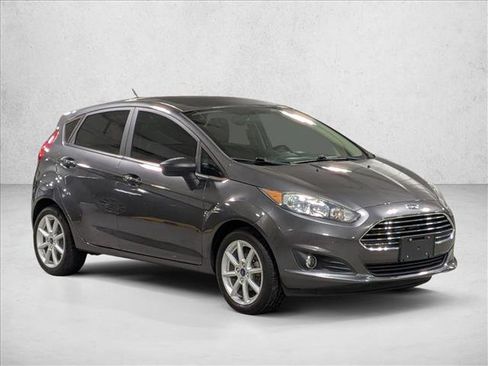 Used 2019 Ford Fiesta SE w/ Equipment Group 201A image 3