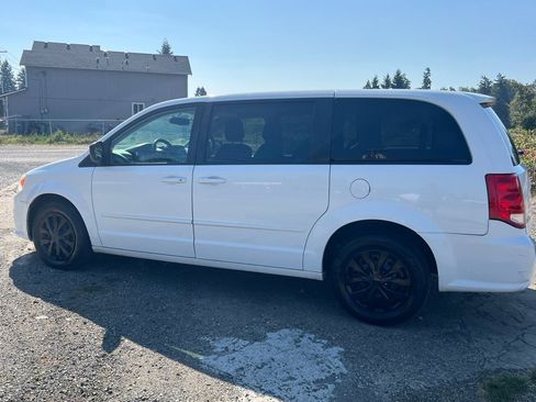 Used 2017 Dodge Grand Caravan SE w/ Power Window Group image 17
