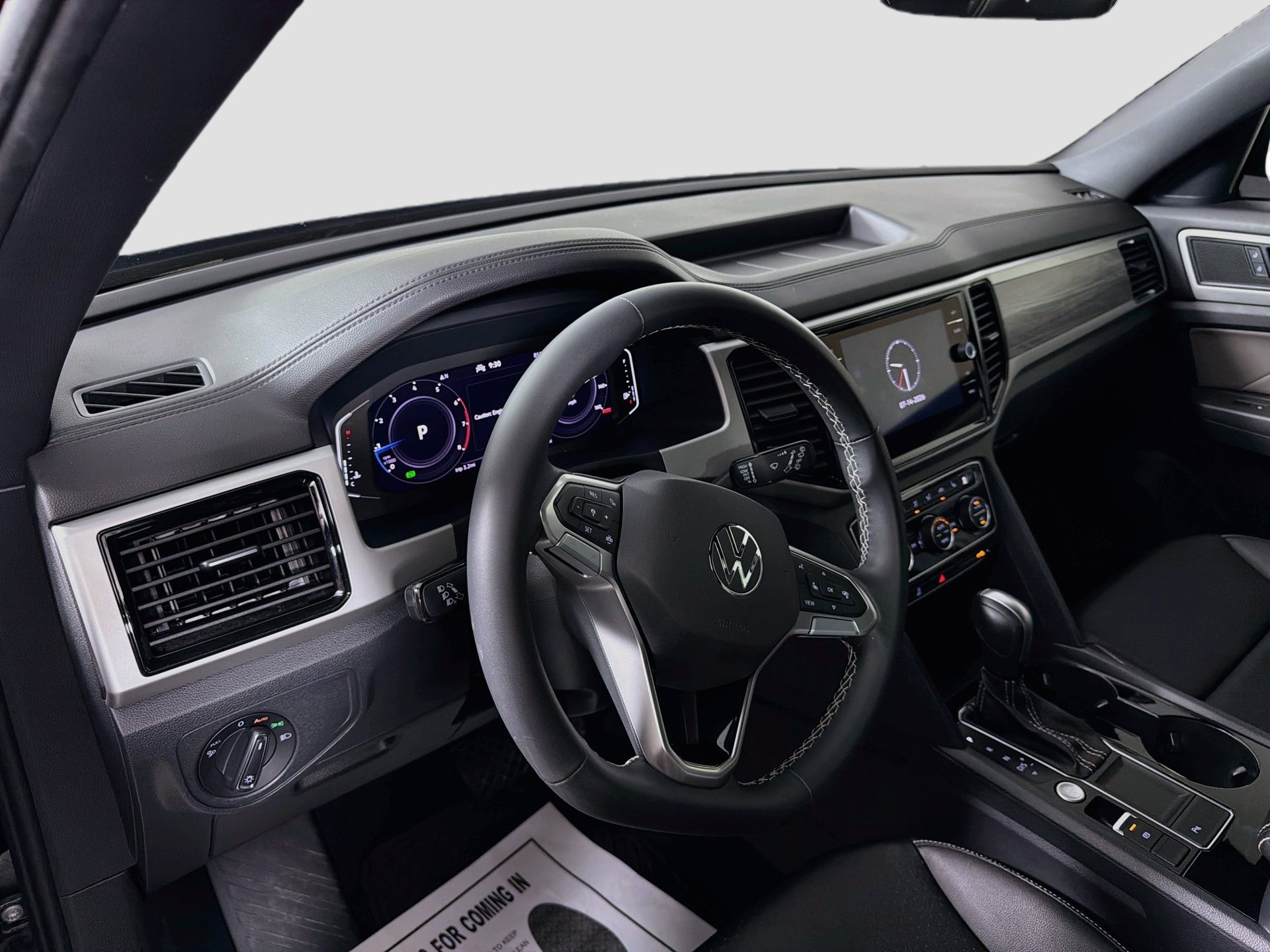 Certified 2023 Volkswagen Atlas Cross Sport SE FWD image 9
