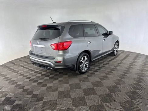 Used 2017 Nissan Pathfinder SL w/ SL Premium Package AWD/4WD image 5