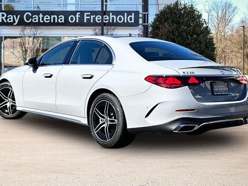 New 2026 Mercedes-Benz E 350 4MATIC Sedan image 3