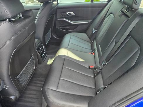 Used 2021 BMW 330i xDrive Sedan w/ M Sport Package AWD/4WD image 15