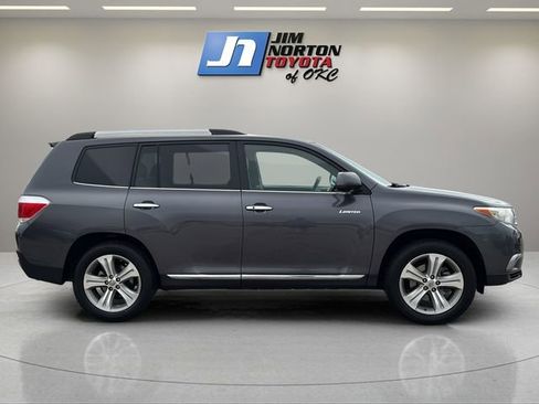 Used 2013 Toyota Highlander Limited FWD image 4