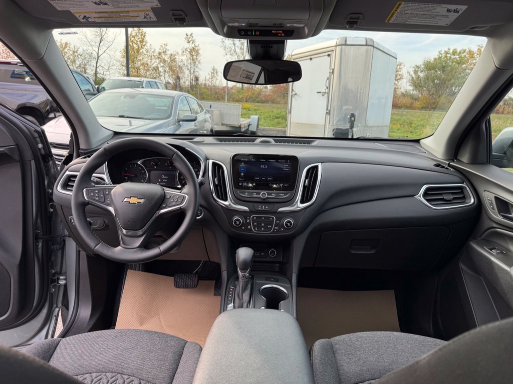Used 2024 Chevrolet Equinox LT AWD/4WD image 21