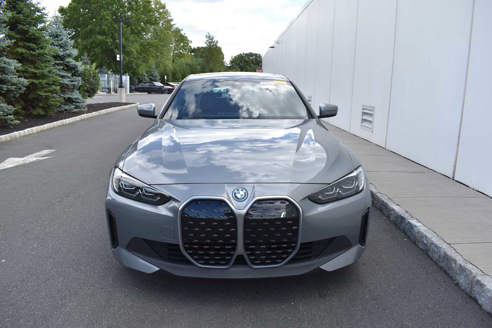 Used 2024 BMW i4 eDrive35 w/ Convenience Package RWD image 2