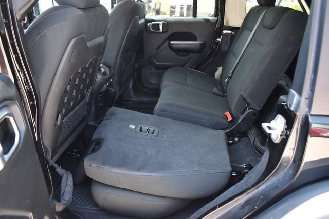 Used 2021 Jeep Wrangler Unlimited Rubicon AWD/4WD image 21