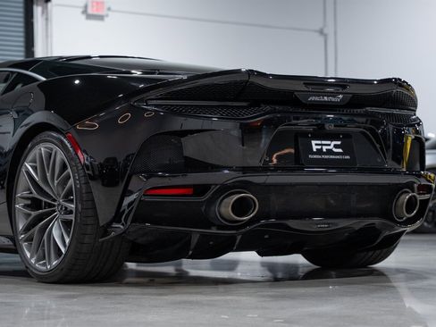 Used 2021 McLaren GT image 14