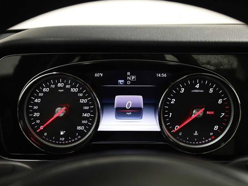 Used 2017 Mercedes-Benz E 300 4MATIC image 22