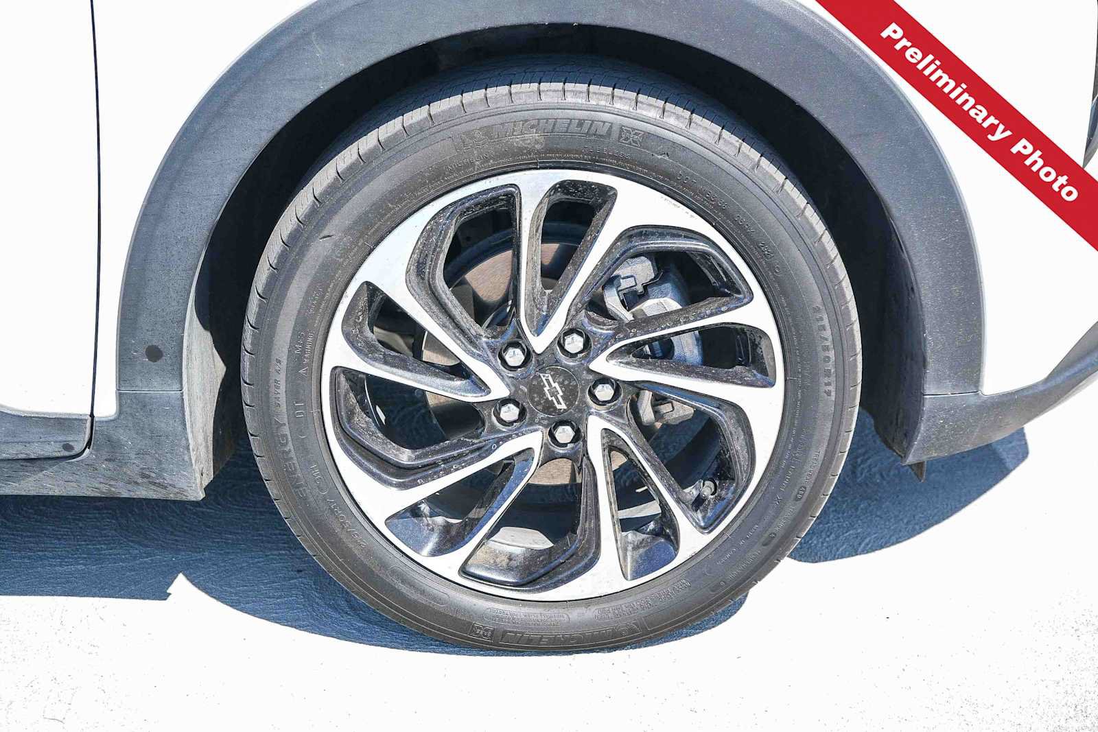 Used 2022 Chevrolet Bolt EUV Premier w/ Sun & Sound Package FWD image 11