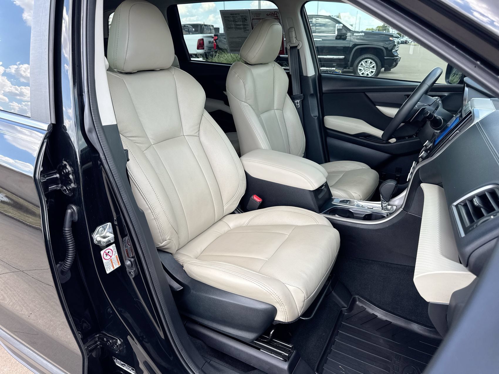 Used 2020 Subaru Ascent Premium w/ Convenience Package AWD/4WD image 25