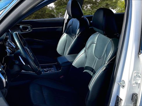 Used 2022 Kia Sorento EX w/ Panoramic Sunroof Package image 23