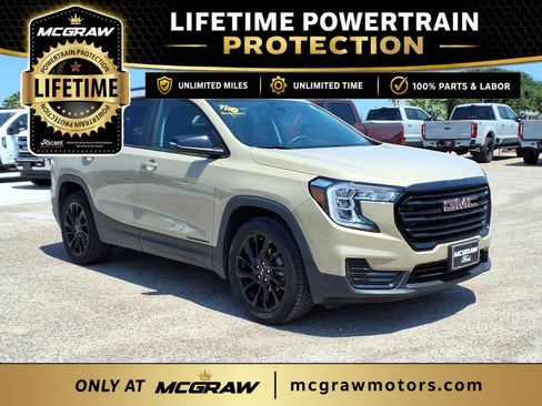 Used 2023 GMC Terrain SLE w/ Elevation Edition FWD image 2