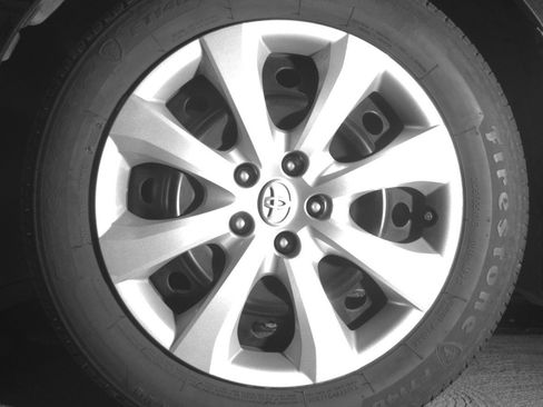 Used 2025 Toyota Corolla LE FWD image 12
