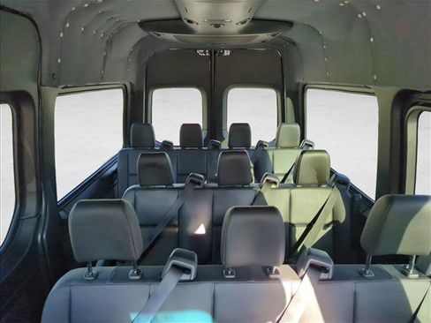 Used 2019 Mercedes-Benz Sprinter 2500 image 22