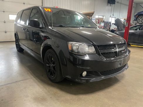 Used 2019 Dodge Grand Caravan GT FWD image 4