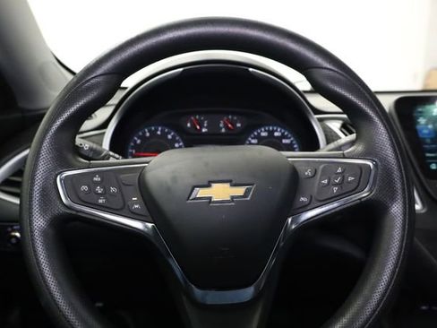 Used 2023 Chevrolet Malibu LT image 16