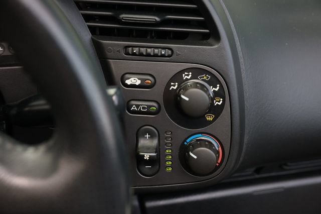 Used 2001 Honda S2000 image 33