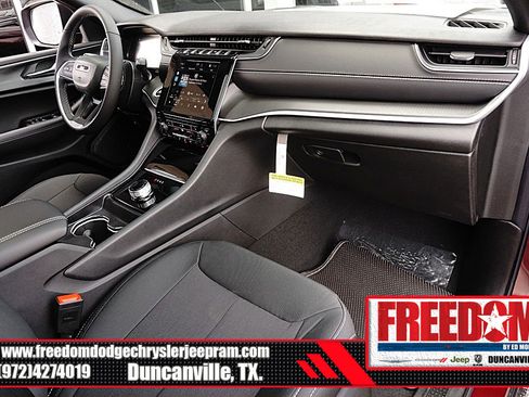 New 2026 Jeep Grand Cherokee Laredo X image 12