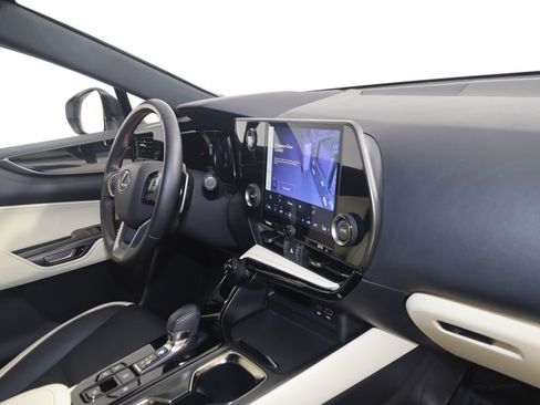 Used 2024 Lexus NX 350h AWD w/ Cold Area Package image 39