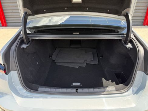 Used 2024 BMW i7 eDrive50 w/ M Sport Package RWD image 39