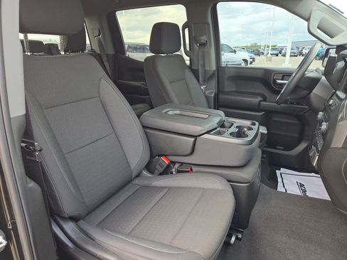 Certified 2025 Chevrolet Silverado 1500 Custom image 24